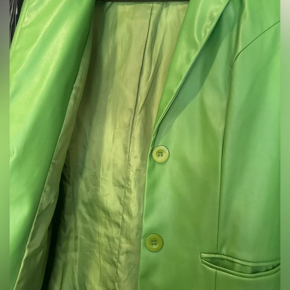 Princess Polly Jenner PU blazer green